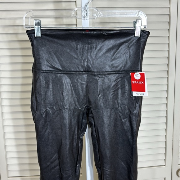 NWT Spanx Faux Leather Leggings Black Large Petite - Picture 6 of 15